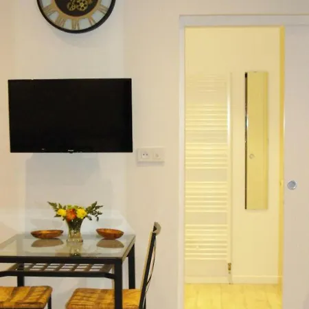 Appartement Saint-Amand-Les-Eaux, 1 Piece, 2 Personnes - Fr-1-510-131